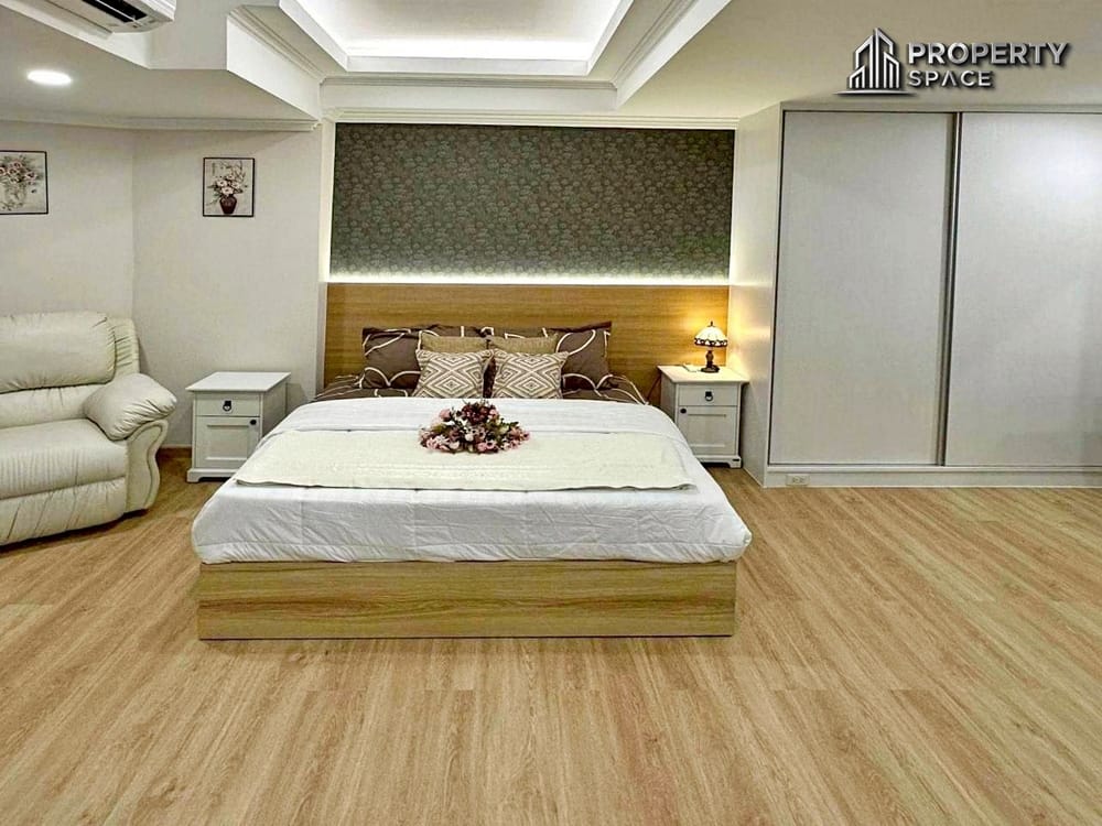 Spacious Seaview 2 Bedroom Condo In View Talay 2A Jomtien For Sale & Rent Image 11