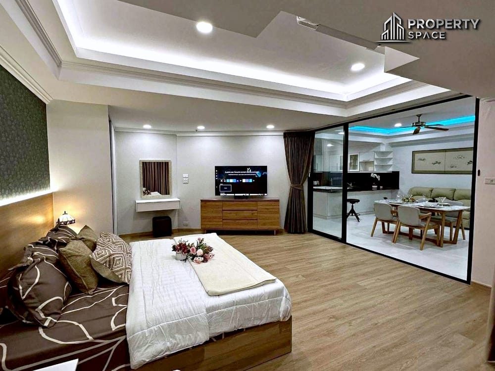Spacious Seaview 2 Bedroom Condo In View Talay 2A Jomtien For Sale & Rent Image 13