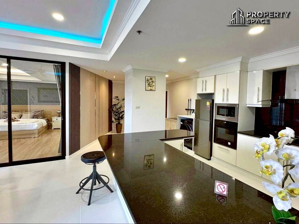 Spacious Seaview 2 Bedroom Condo In View Talay 2A Jomtien For Sale & Rent Image 8