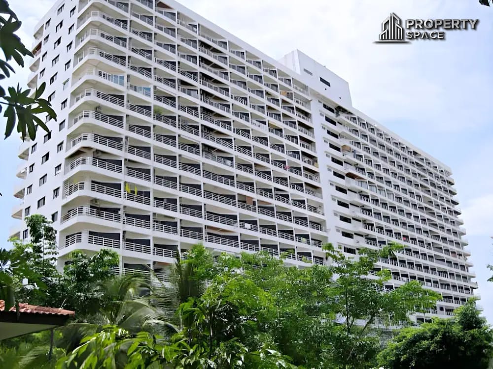 Spacious Seaview 2 Bedroom Condo In View Talay 2A Jomtien For Sale & Rent Image 3