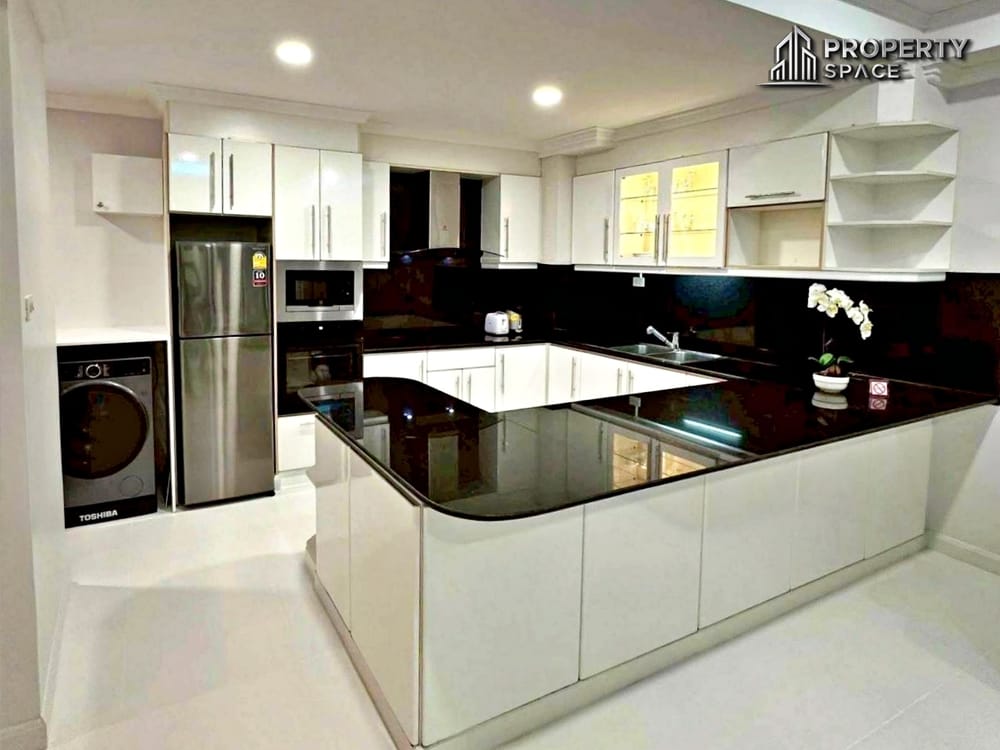 Spacious Seaview 2 Bedroom Condo In View Talay 2A Jomtien For Sale & Rent Image 6