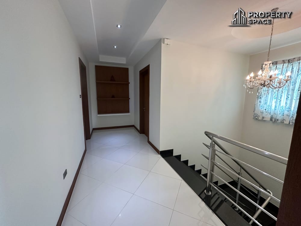5 Bedroom Pool Villa In Secured Community In Nong Pla Lai Close To Regent International School For Rent Image 21