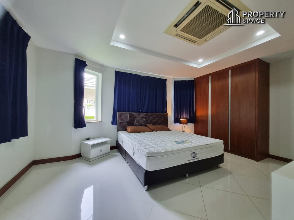 5 Bedroom Pool Villa In Secured Community In Nong Pla Lai Close To Regent International School For Rent Image 18