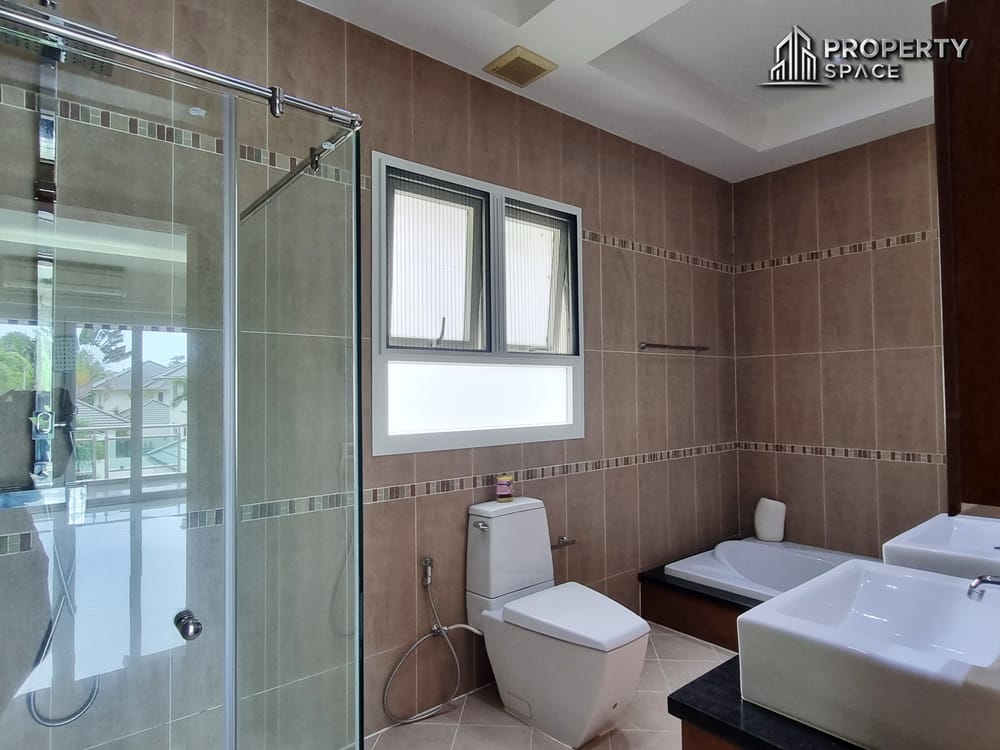 5 Bedroom Pool Villa In Secured Community In Nong Pla Lai Close To Regent International School For Rent Image 27