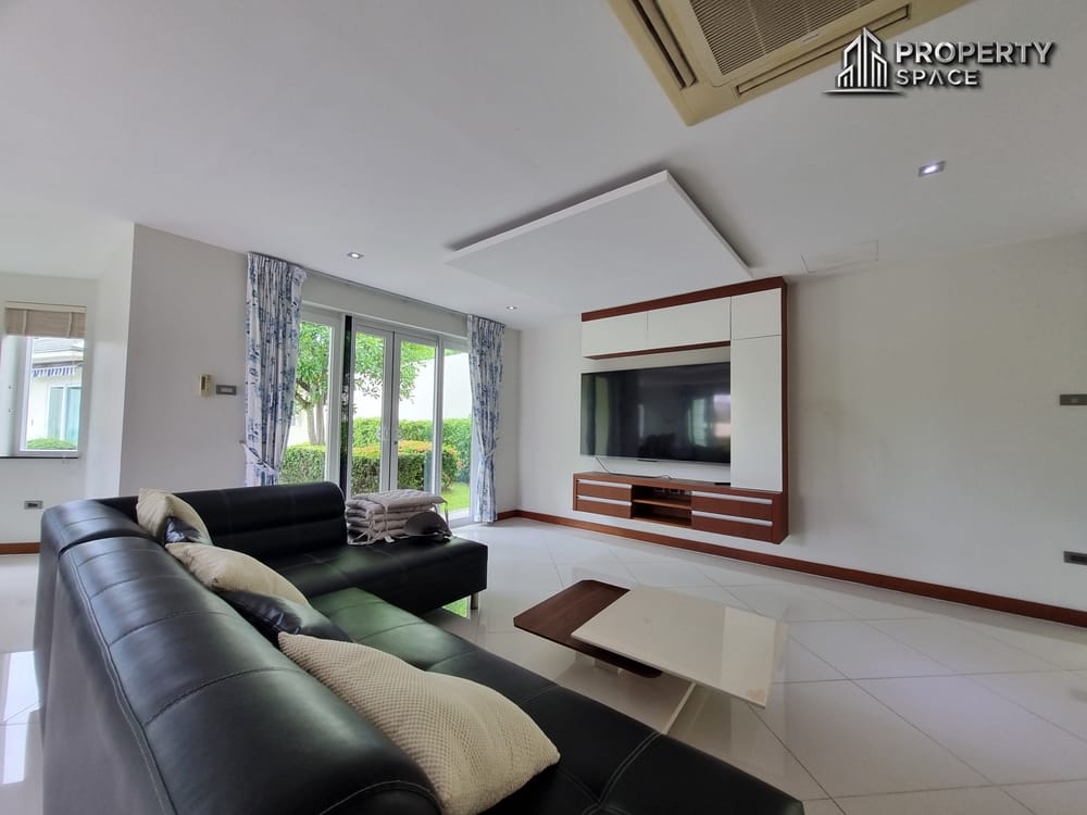 5 Bedroom Pool Villa In Secured Community In Nong Pla Lai Close To Regent International School For Rent Image 8