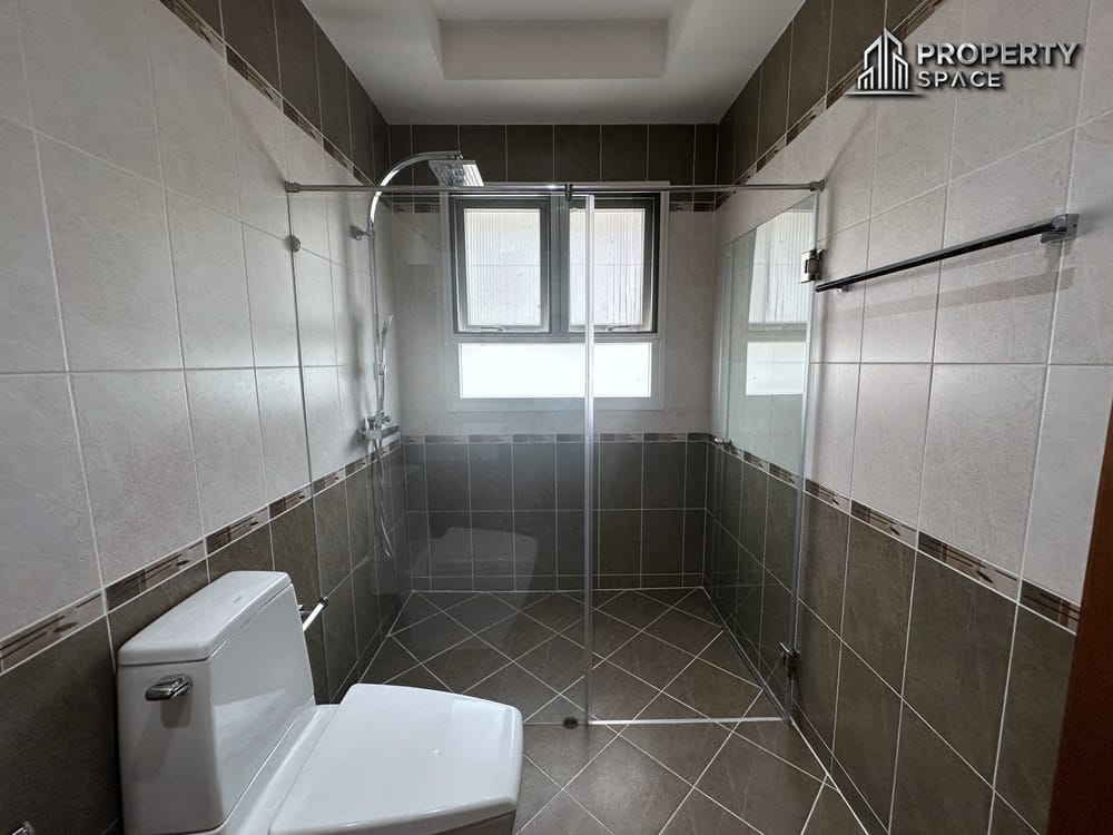 5 Bedroom Pool Villa In Secured Community In Nong Pla Lai Close To Regent International School For Rent Image 33
