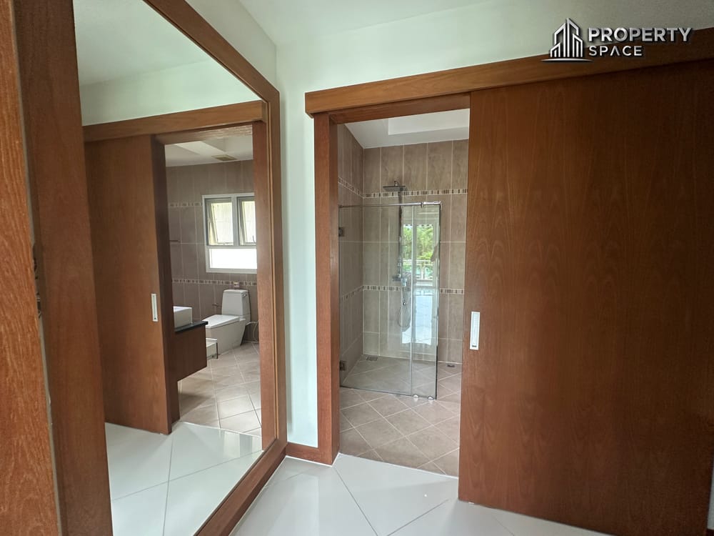 5 Bedroom Pool Villa In Secured Community In Nong Pla Lai Close To Regent International School For Rent Image 26