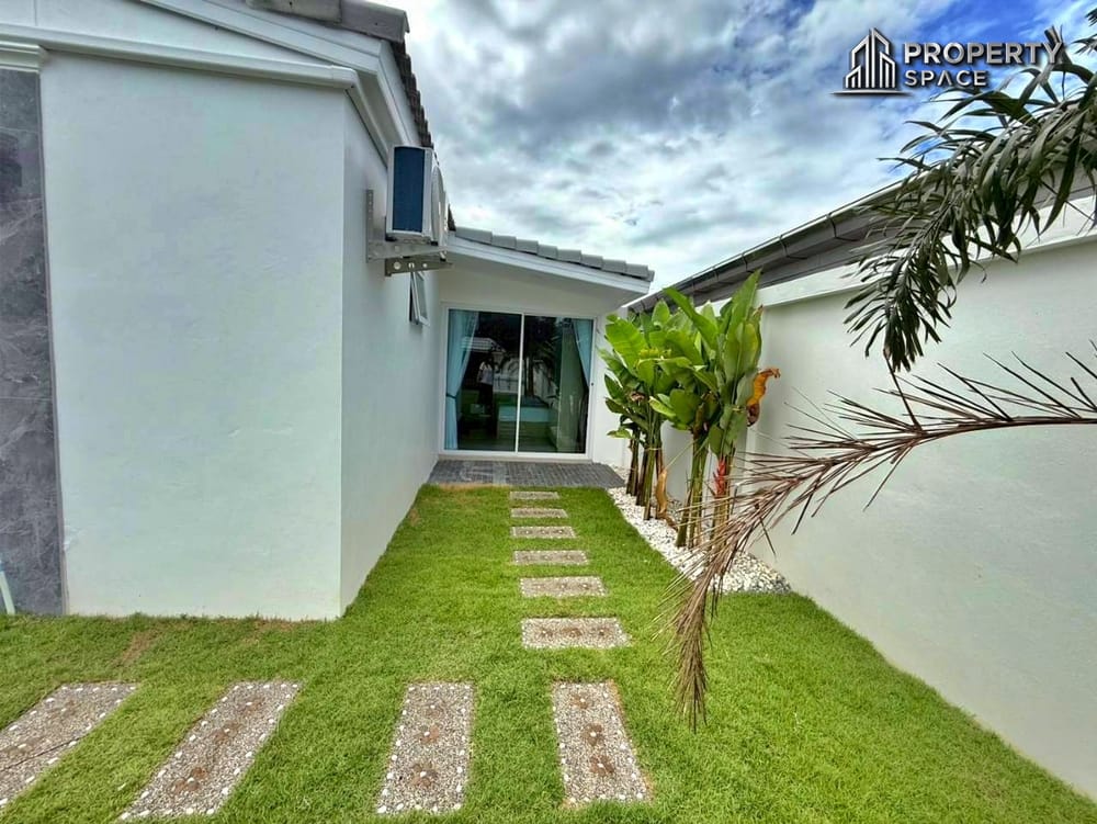 Modern 5 bedroom 2 Storey Pool Villa In Chaiyaphruek Pattaya For Sale Image 25