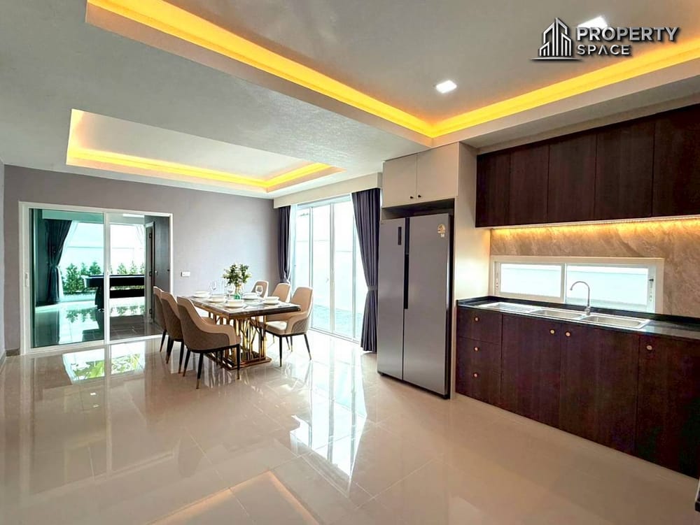 Modern 5 bedroom 2 Storey Pool Villa In Chaiyaphruek Pattaya For Sale Image 8