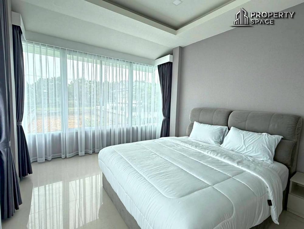 Modern 5 bedroom 2 Storey Pool Villa In Chaiyaphruek Pattaya For Sale Image 17