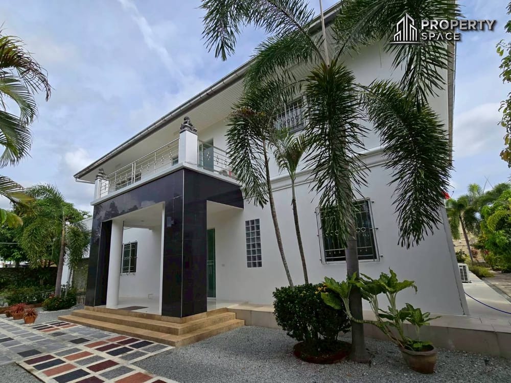 Mediterranean Style 5 Bedroom Pool Villa In East Pattaya For Sale And Rent Image 63