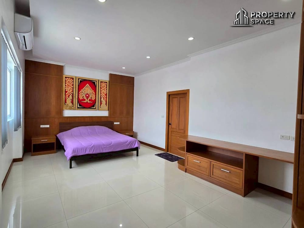 Mediterranean Style 5 Bedroom Pool Villa In East Pattaya For Sale And Rent Image 50