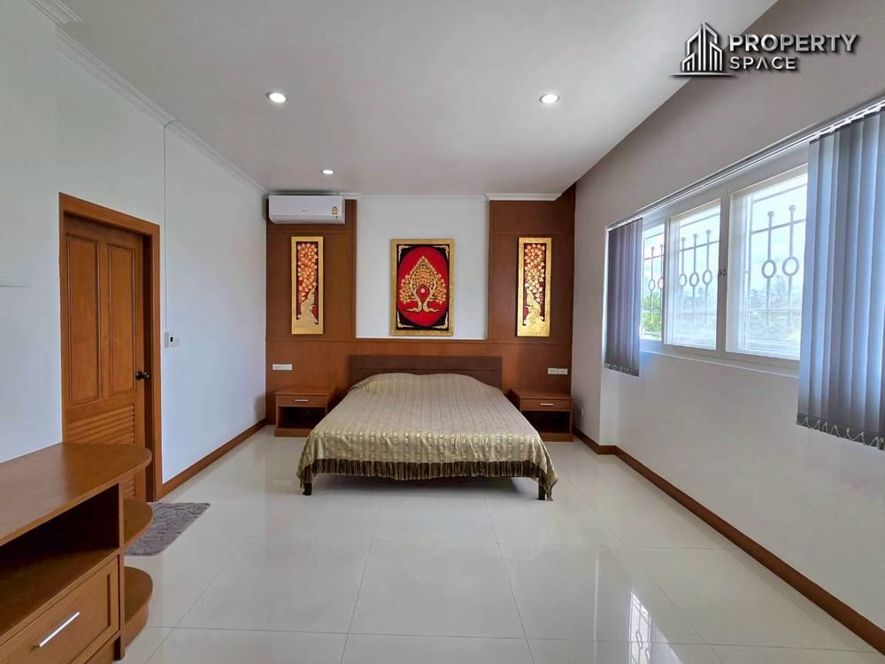 Mediterranean Style 5 Bedroom Pool Villa In East Pattaya For Sale And Rent Image 55