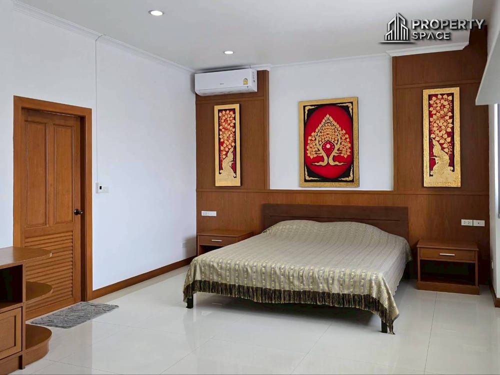 Mediterranean Style 5 Bedroom Pool Villa In East Pattaya For Sale And Rent Image 57