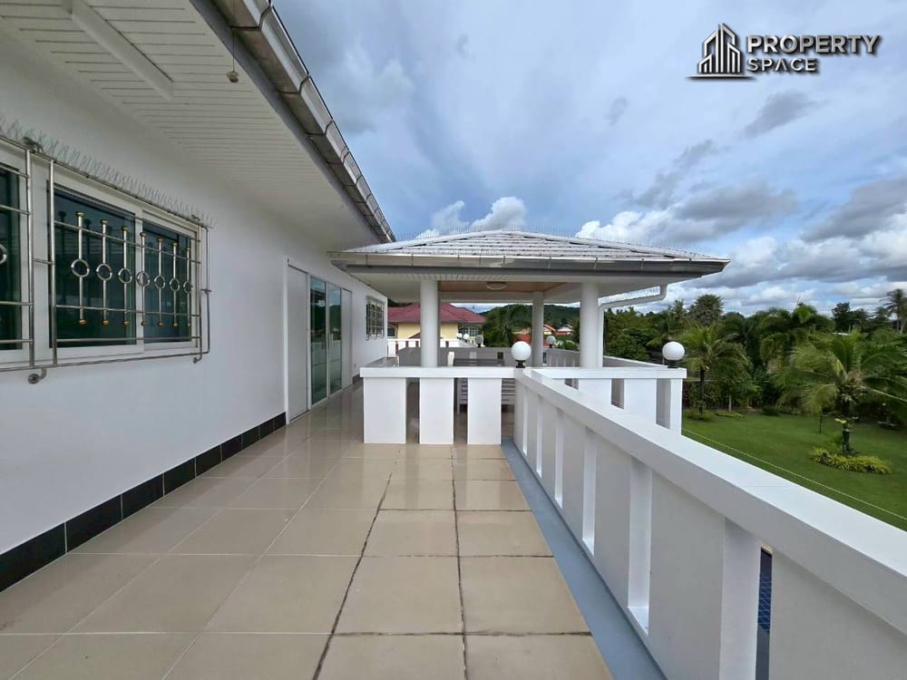 Mediterranean Style 5 Bedroom Pool Villa In East Pattaya For Sale And Rent Image 46