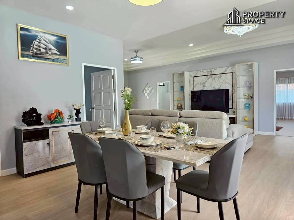3 Bedroom Pool Villa With Large Plot of Land In Bang Saray For Sale Image 9