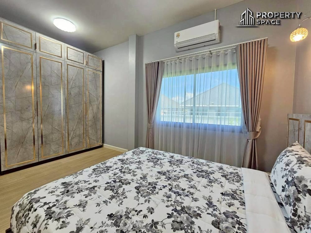 3 Bedroom Pool Villa With Large Plot of Land In Bang Saray For Sale Image 19
