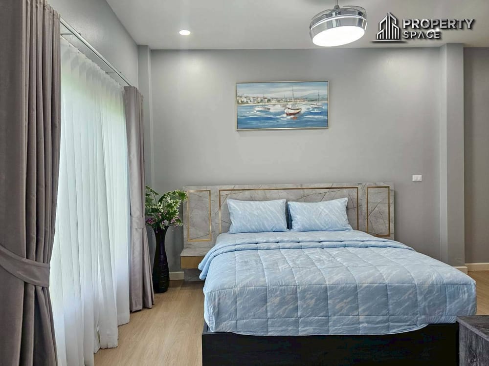 3 Bedroom Pool Villa With Large Plot of Land In Bang Saray For Sale Image 17