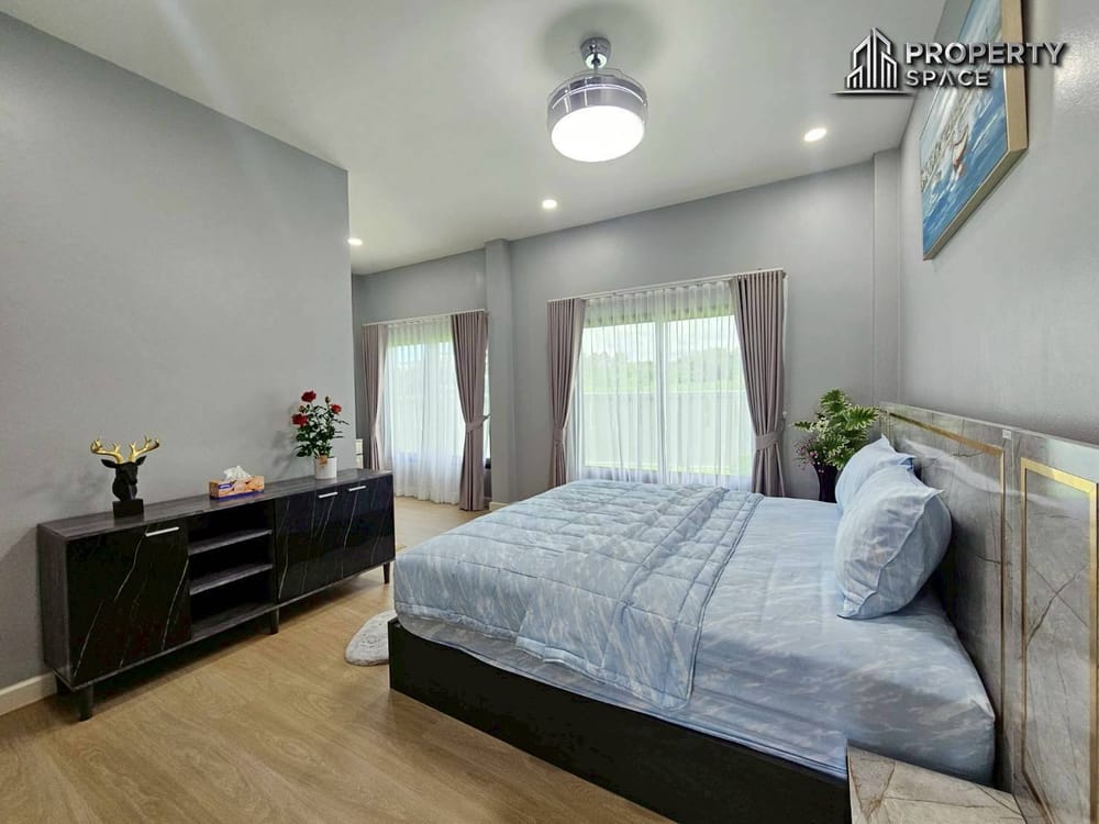 3 Bedroom Pool Villa With Large Plot of Land In Bang Saray For Sale Image 16