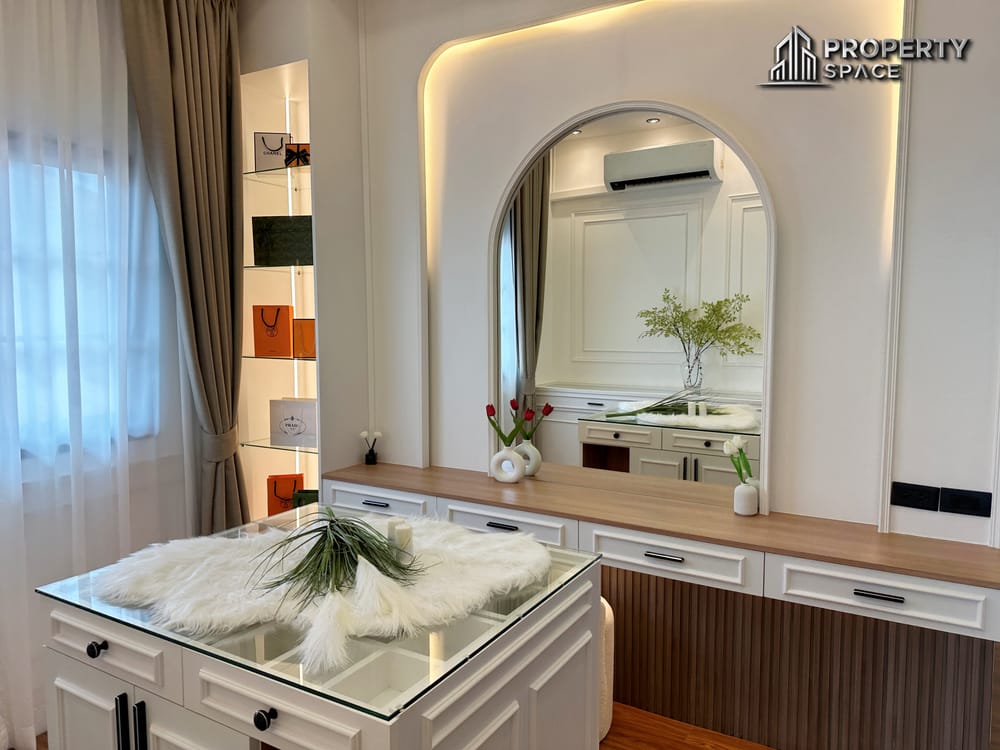Brand New Luxury 4 Bedroom Pool Villa In East Pattaya For Sale Image 22