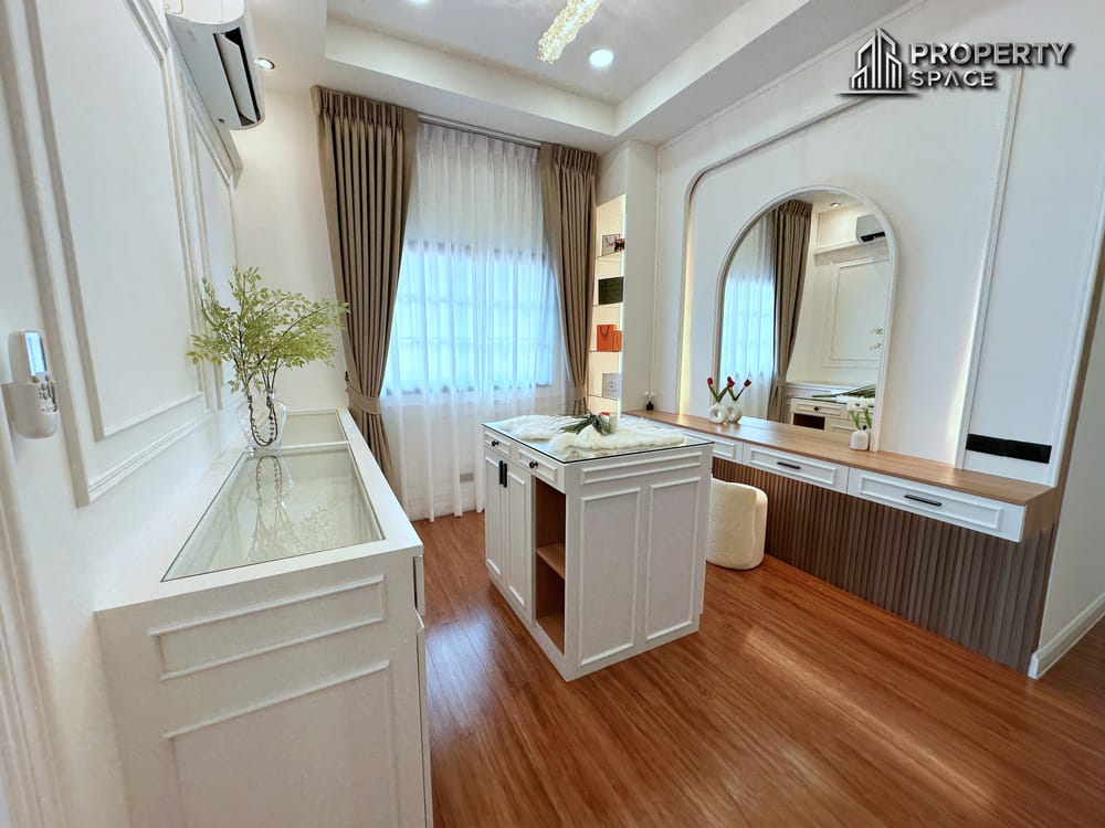 Brand New Luxury 4 Bedroom Pool Villa In East Pattaya For Sale Image 24
