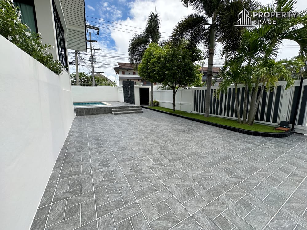 Brand New Luxury 4 Bedroom Pool Villa In East Pattaya For Sale Image 4