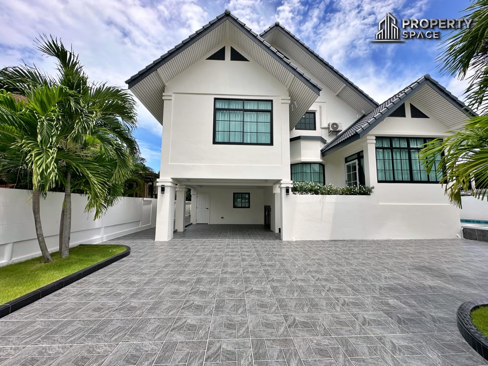 Brand New Luxury 4 Bedroom Pool Villa In East Pattaya For Sale Image 3