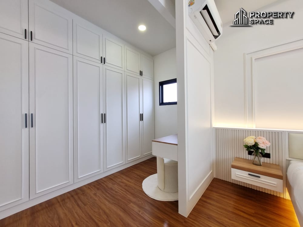 Brand New Luxury 4 Bedroom Pool Villa In East Pattaya For Sale Image 29