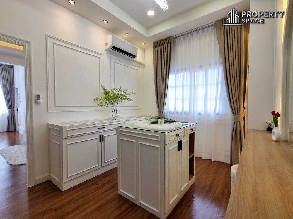 Brand New Luxury 4 Bedroom Pool Villa In East Pattaya For Sale Image 23