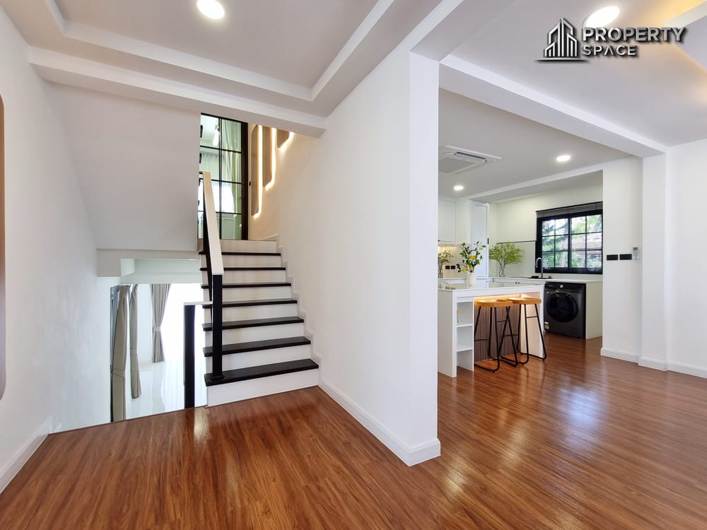 Brand New Luxury 4 Bedroom Pool Villa In East Pattaya For Sale Image 19