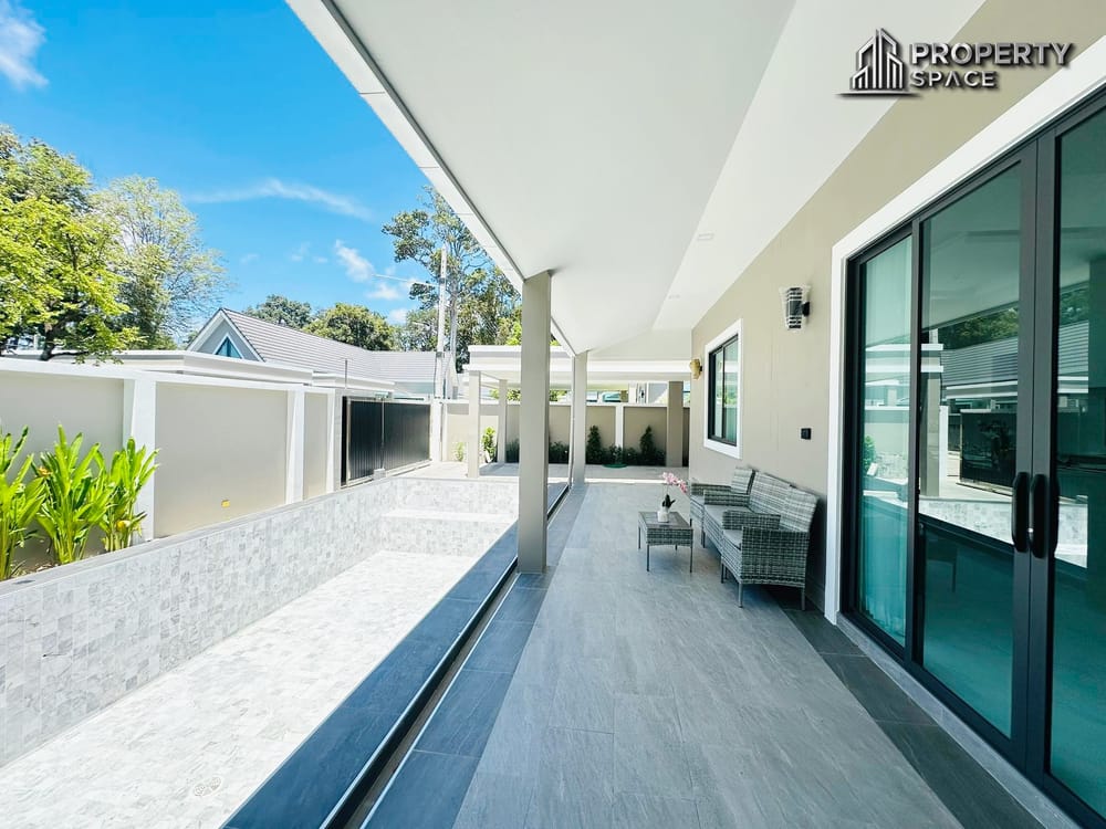 Nordic-style 3 Bedroom Pool Villa fully furnished in Soi Siam Country Club Pattaya For Sale Image 5