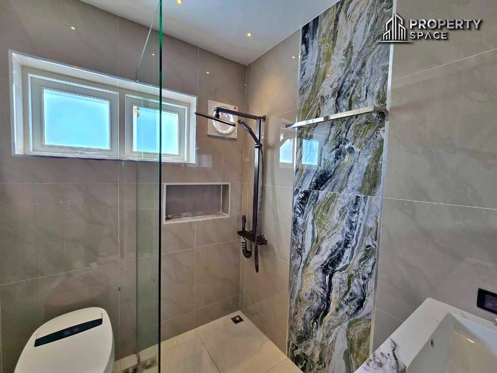 Newly Renovated 5-Bedroom 2 Storey Pool Villa in Huay Yai Pattaya For Sale Image 20