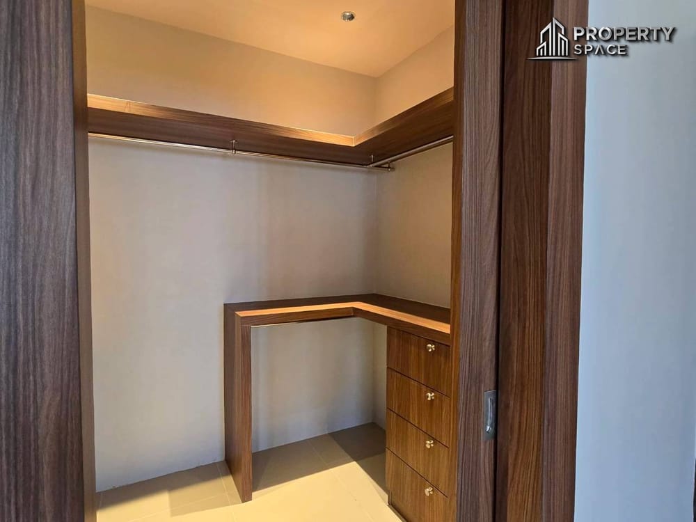 Newly Renovated 5-Bedroom 2 Storey Pool Villa in Huay Yai Pattaya For Sale Image 26