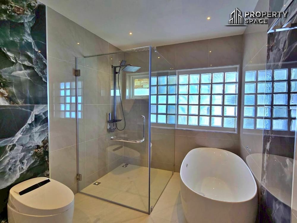 Newly Renovated 5-Bedroom 2 Storey Pool Villa in Huay Yai Pattaya For Sale Image 28