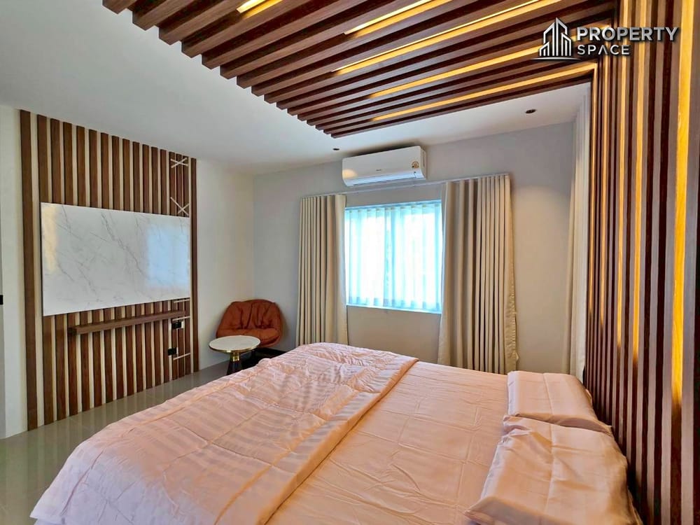 Newly Renovated 5-Bedroom 2 Storey Pool Villa in Huay Yai Pattaya For Sale Image 24