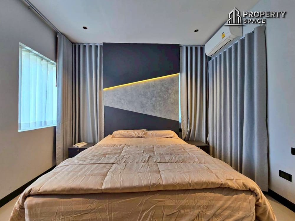 Newly Renovated 5-Bedroom 2 Storey Pool Villa in Huay Yai Pattaya For Sale Image 30