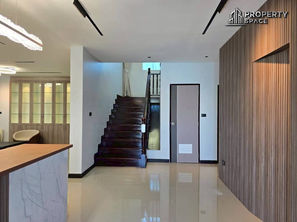 Newly Renovated 5-Bedroom 2 Storey Pool Villa in Huay Yai Pattaya For Sale Image 40