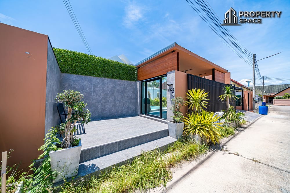 4 Bedroom Pool Villa In Natheekarn Park View Pattaya For Sale  Image 21