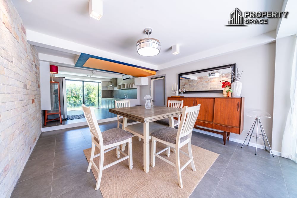 4 Bedroom Pool Villa In Natheekarn Park View Pattaya For Sale  Image 9