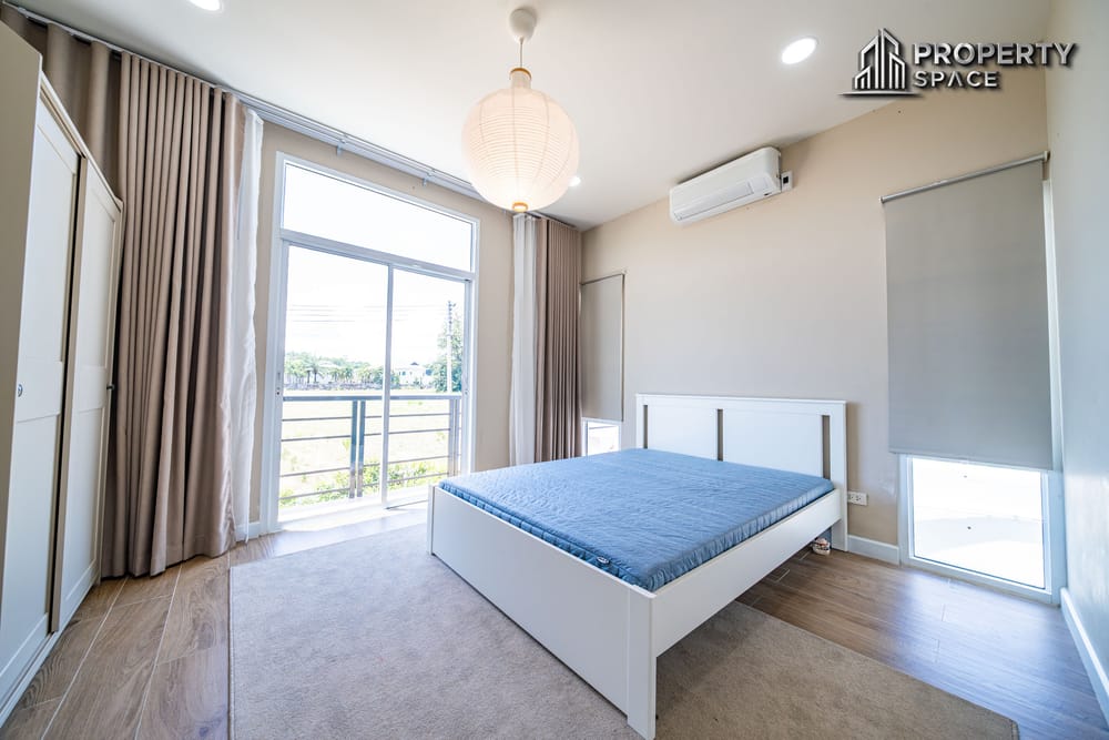 4 Bedroom Pool Villa In Natheekarn Park View Pattaya For Sale  Image 16