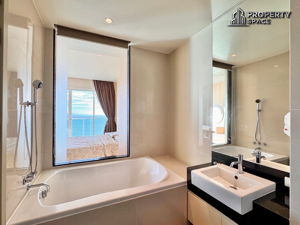 Luxury 1 Bedroom With Direct Sea View In Movenpick White Sand Beach Na Jomtien For Rent Image 10