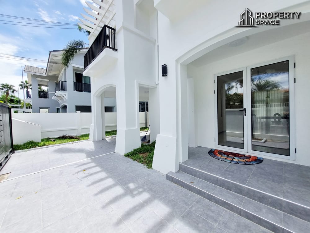 Best Price In Village! 4 Bedroom Pool Villa In Baan Fah Rim Haad Near Jomtien Beach For Sale Image 4