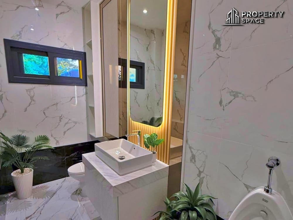 Luxury 4 Bedroom Pool Villa In Jomtien Pattaya For Rent  Image 20