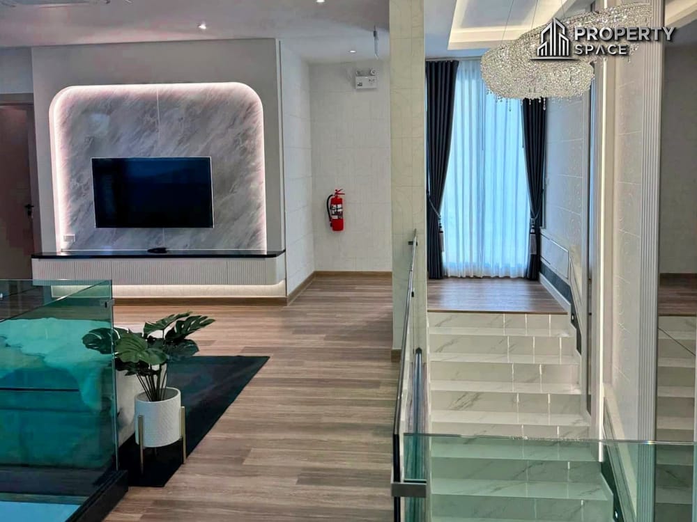 Luxury 4 Bedroom Pool Villa In Jomtien Pattaya For Rent  Image 17