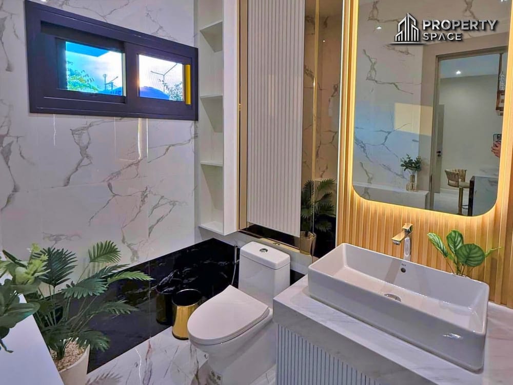 Luxury 4 Bedroom Pool Villa In Jomtien Pattaya For Rent  Image 19