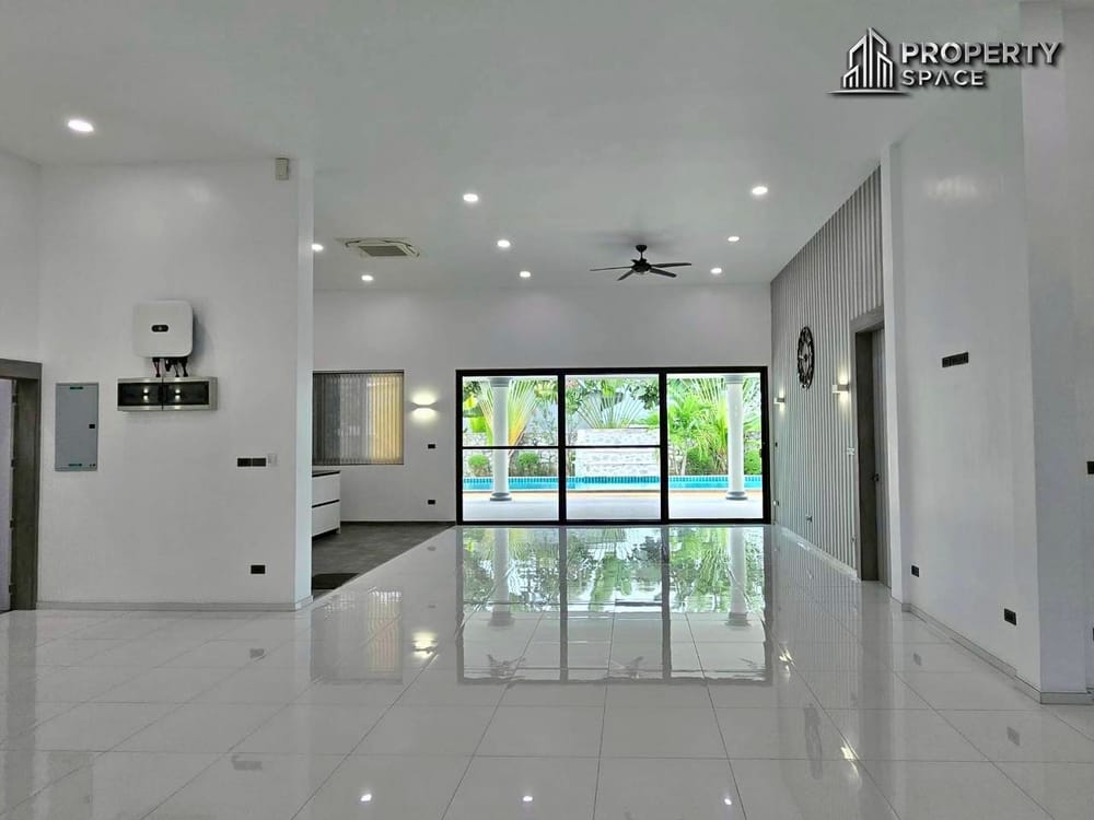 Huge Land 3 bedroom Pool Villa In Mabprachan Lake Pattaya For Sale Image 13