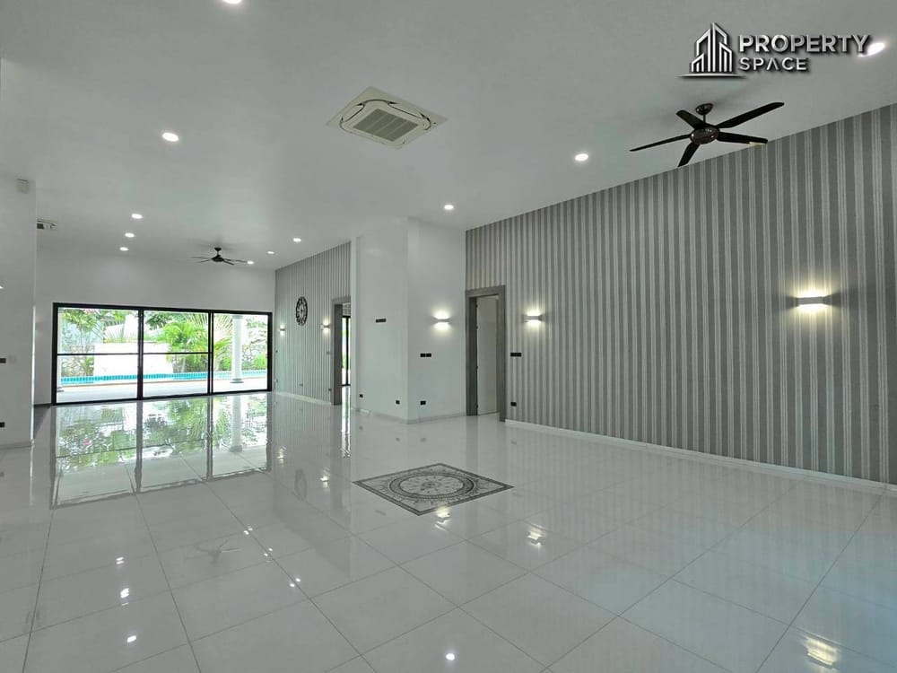 Huge Land 3 bedroom Pool Villa In Mabprachan Lake Pattaya For Sale Image 11