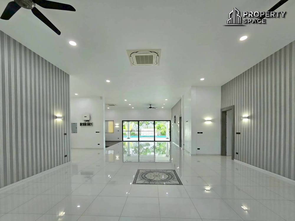 Huge Land 3 bedroom Pool Villa In Mabprachan Lake Pattaya For Sale Image 12