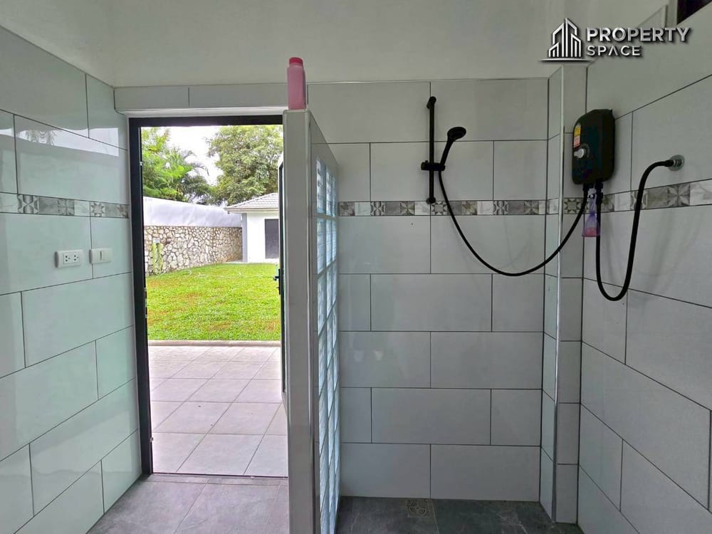 Huge Land 3 bedroom Pool Villa In Mabprachan Lake Pattaya For Sale Image 33
