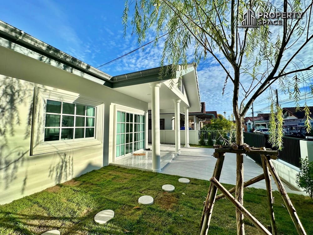 Modern Single-Detached 2 Bedroom House In Khao Talo Pattaya For Sale Image 3